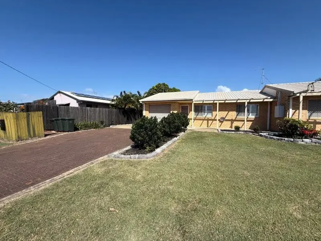 Beautifully Renovated Coastal Unit – Prime Bargara Location