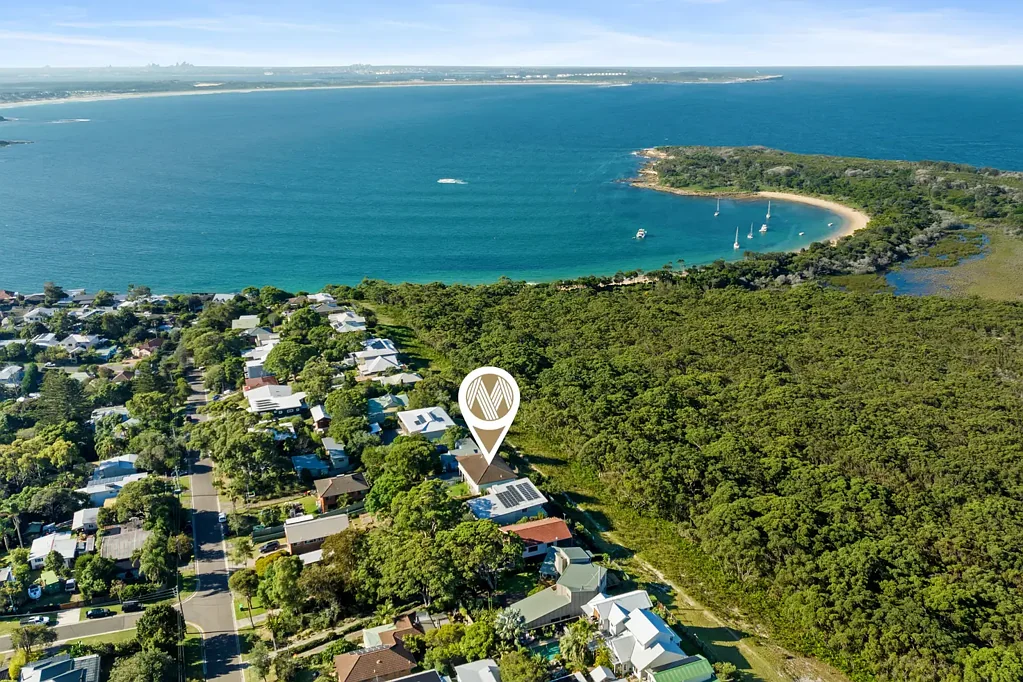 Bundeena 8 Bedroom Beachside Dual-living Residence with Ocean Views in Premier Location