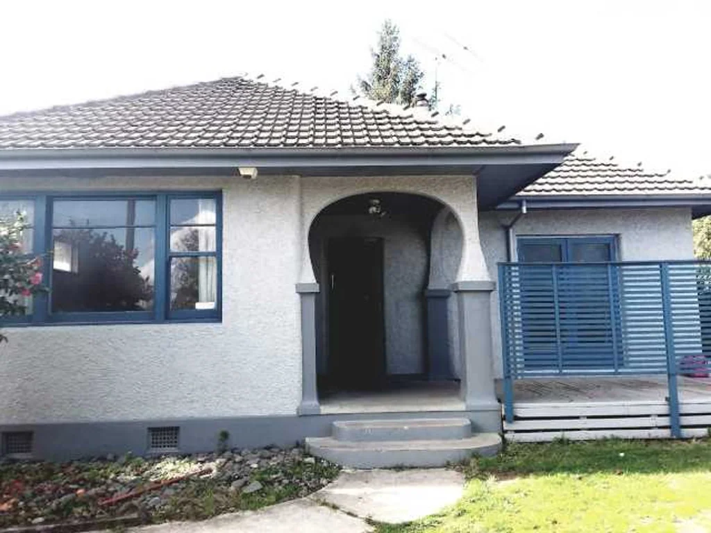 Gisborne 3ห้องนอน Solid house in Stanley Road