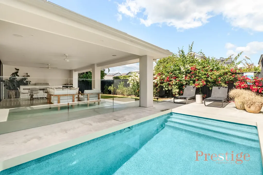 North Avoca 4ห้องนอน A Mediterranean-Inspired Coastal Masterpiece, 50 Metres from North Avoca Beach