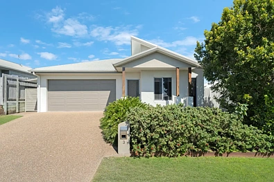 Cosgrove 4房  Former Display Home with a Floor Plan That Just Works
