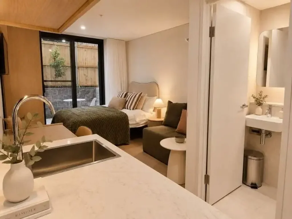 Brand NEW | Fully Furnished Studio | All Bills Included | Canvas Events | Central Kingsford