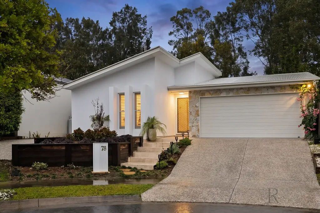 Mountain Creek 3房  Stylish Coastal Living with Premium Touches