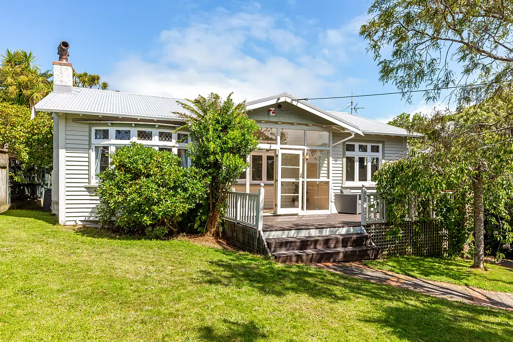 98 Campbell Street, Karori, Wellington
