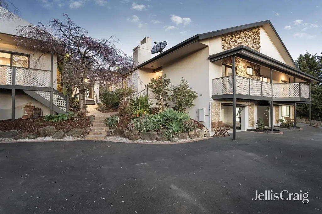 5 Huntingfield Court, Eltham, VIC 3095