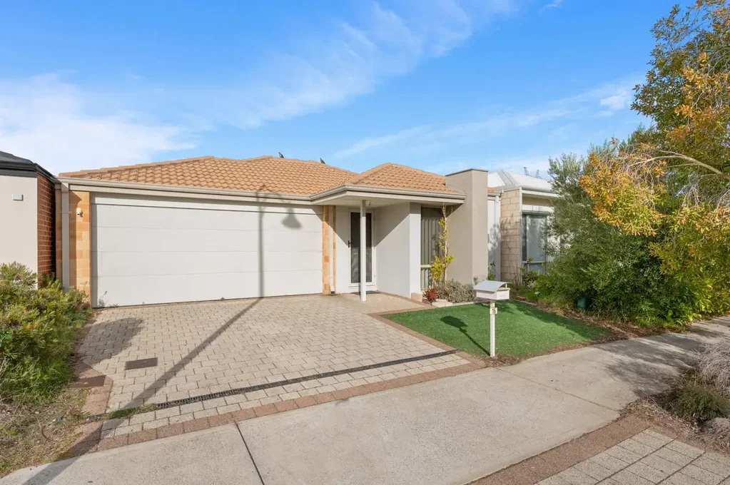 Low Maintenance Living in the heart of Treeby