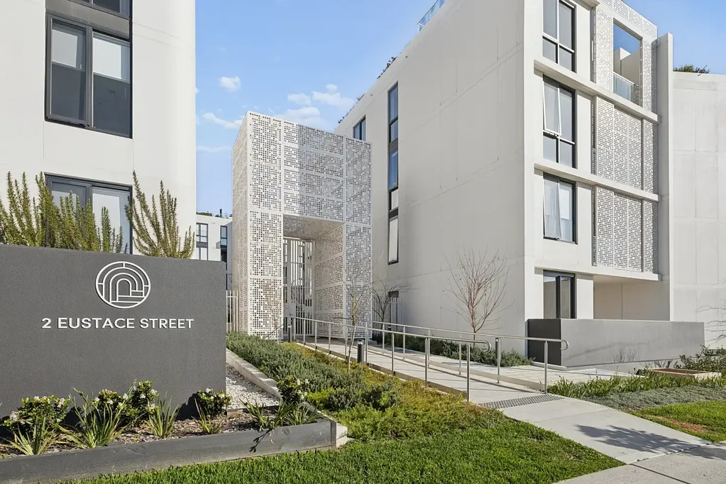 Rouse Hill 2બેડરૂમ Exclusive And Extravagant Design!
