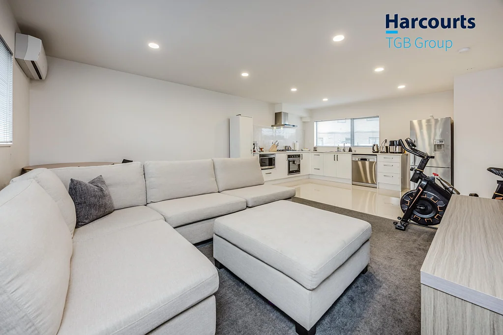 Manurewa 2ห้องนอน Scrolled into your new home?