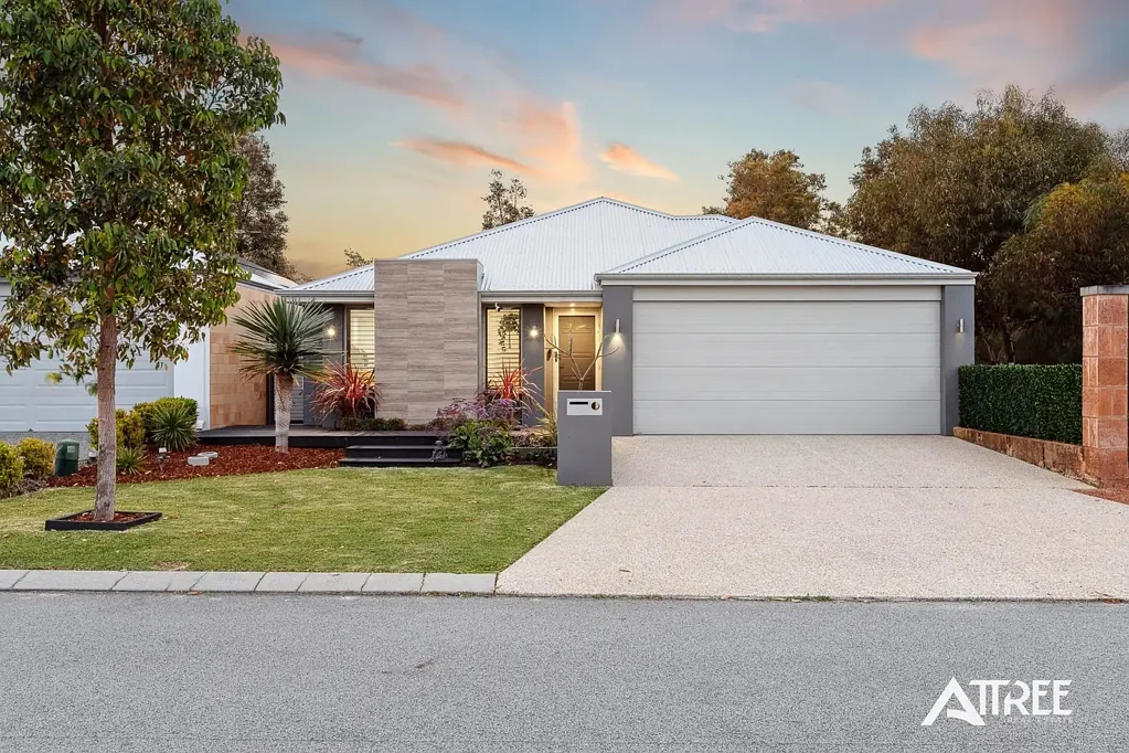 16 Grapestone Road, Piara Waters, WA 6112
