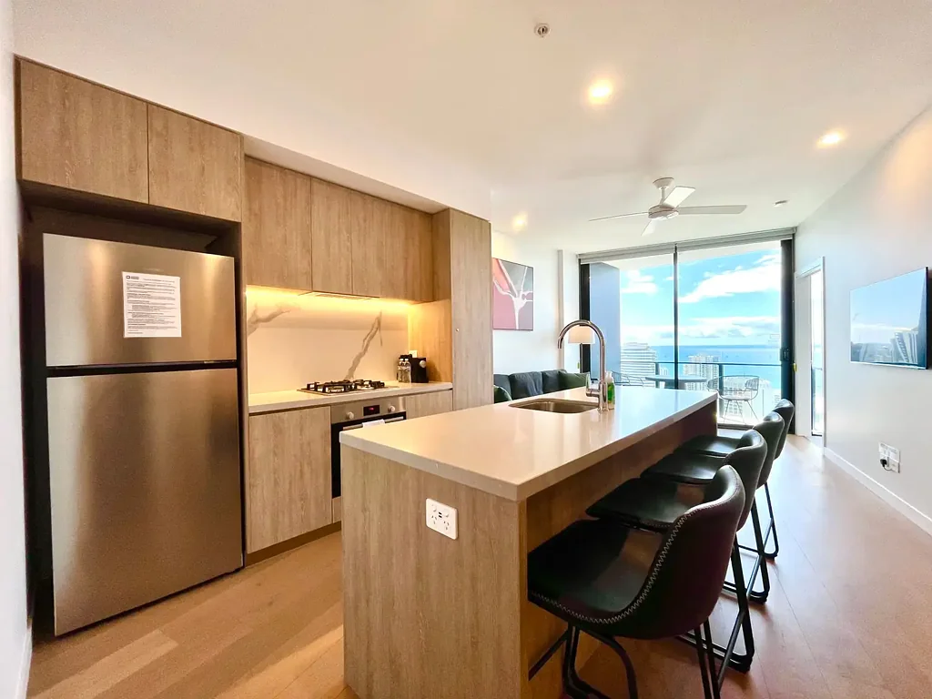 Broadbeach 2ห้องนอน Ocean View Apartment In The Star Residence - Price dropped, Act Now!