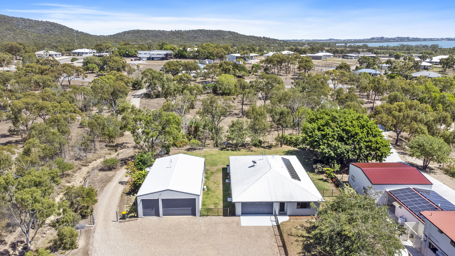 37 BRAMPTON DR, BOWEN QLD 4805, 0 Kuwarto, 0 Banyo, House