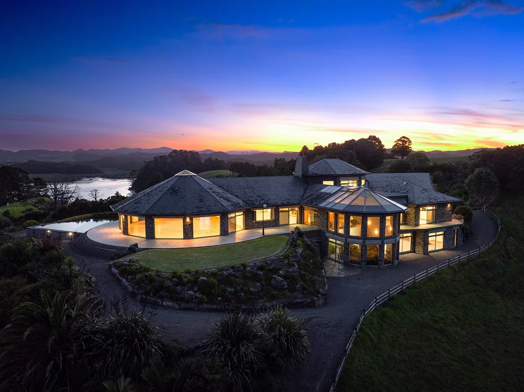 Ngunguru A waterfront masterpiece of exceptional scale
