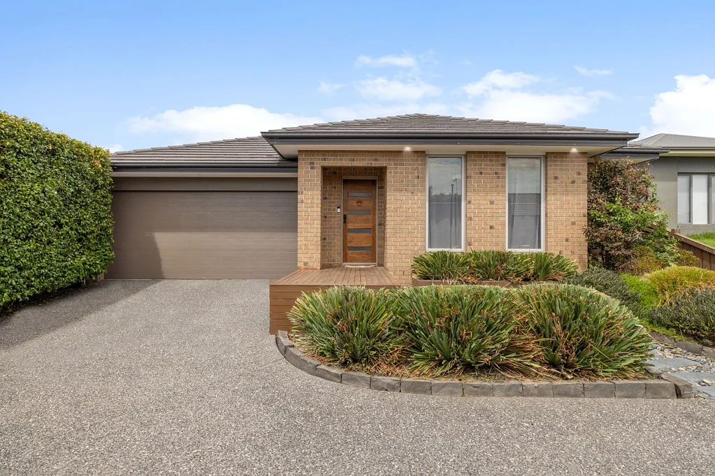 14 Nutmeg Close, Berwick, VIC 3806