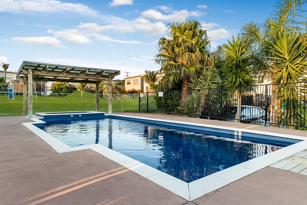 Orewa 4chambre Ideal Family Home or Smart Investment!