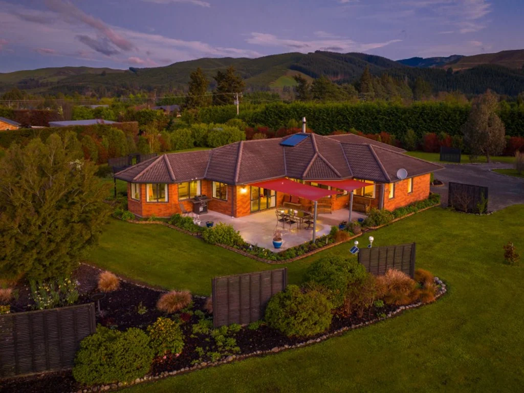 Wairau Valley Downsize on the agenda, motivated vendor