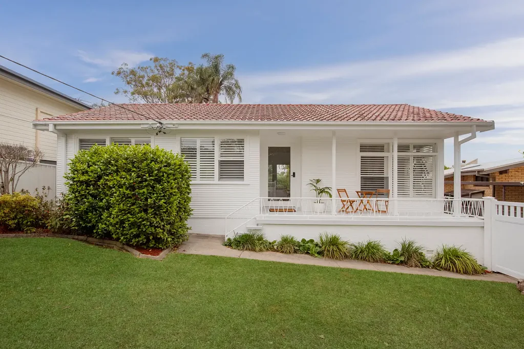 6 Taylor Crescent, Warners Bay, NSW 2282