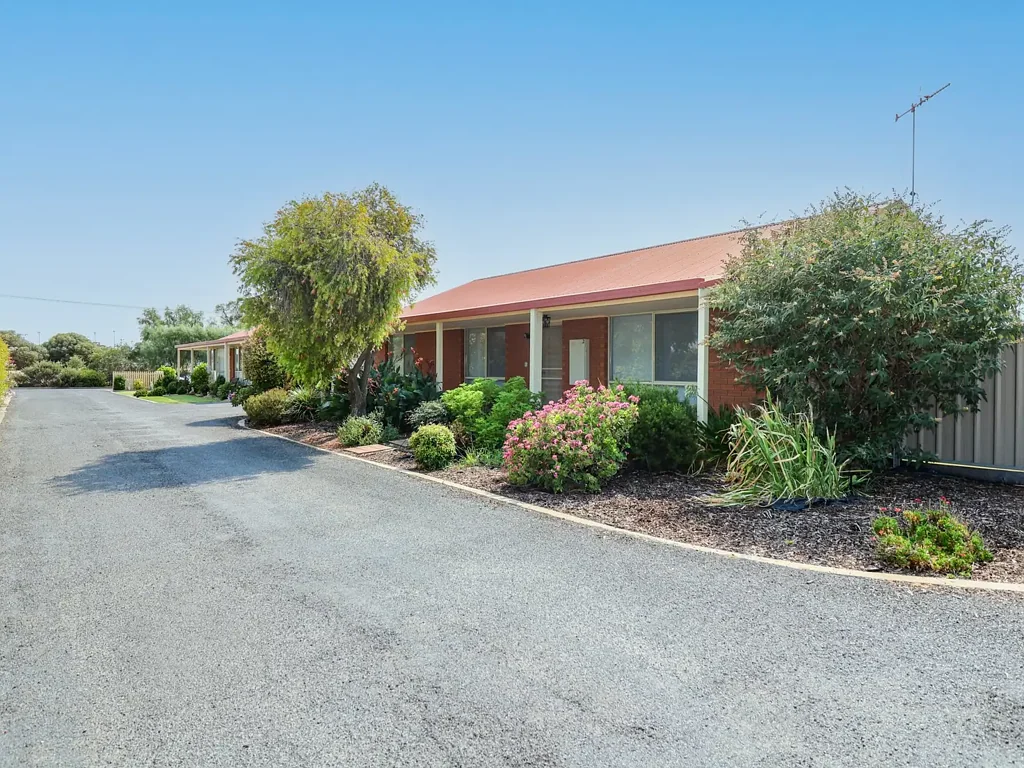 Swan Hill 2 Bedroom Charming Southern Location