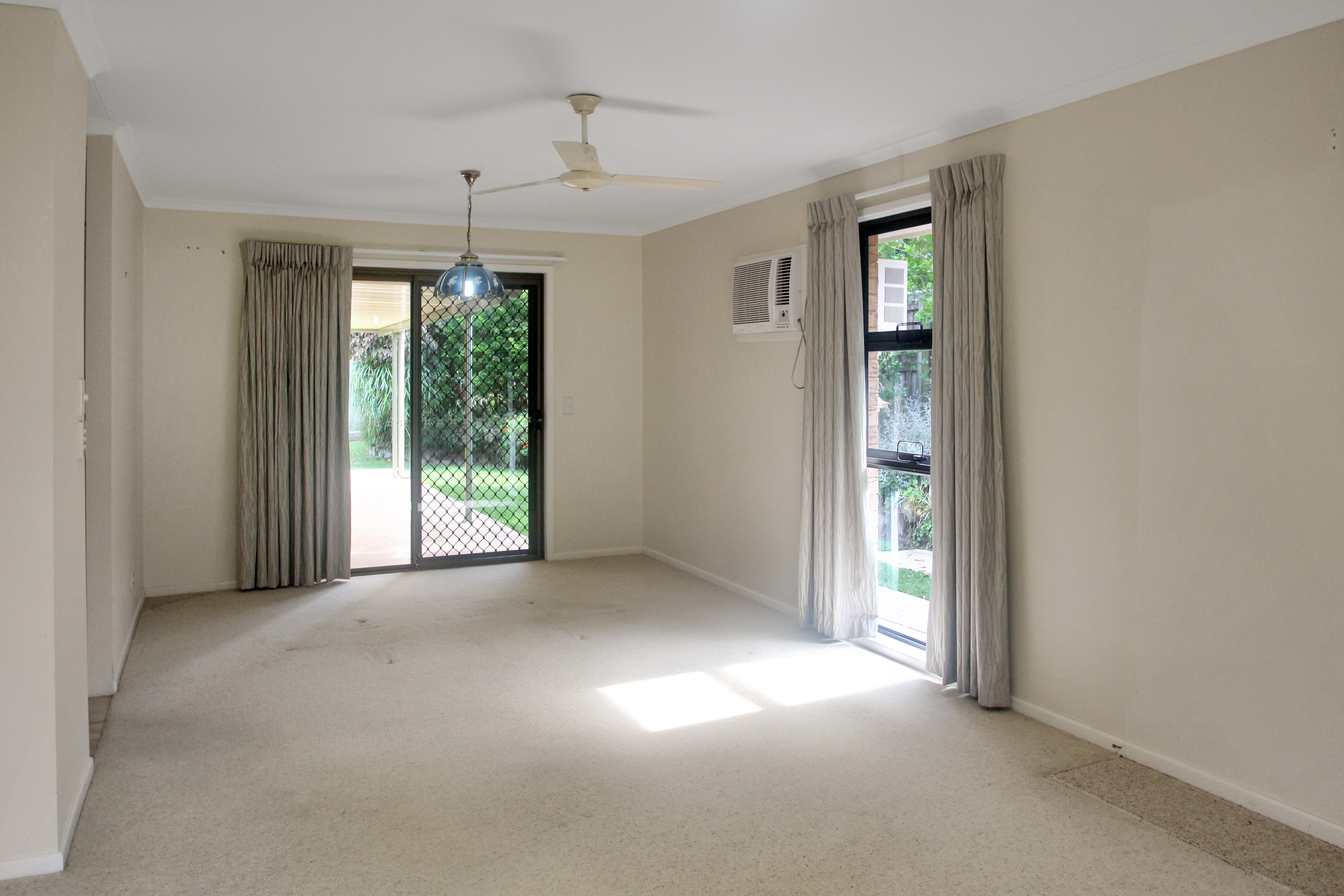 8 THOMPSON CR, TEWANTIN QLD 4565, 0部屋, 0バスルーム, House