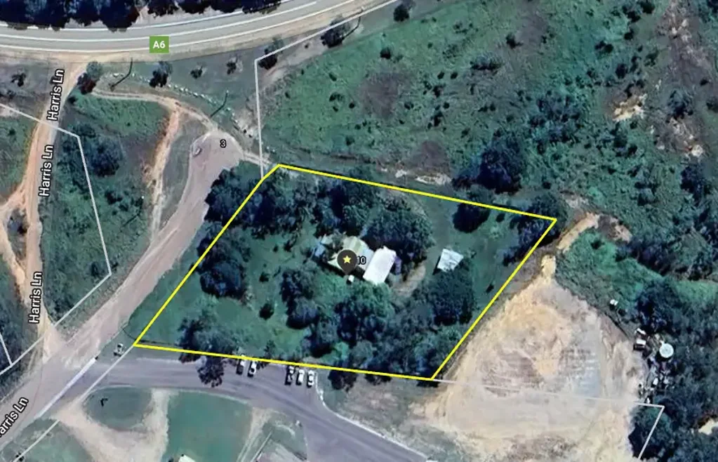 Queenton 2બેડરૂમ **INDUSTRIAL LAND / RENOVATED COTTAGE FOR SALE**