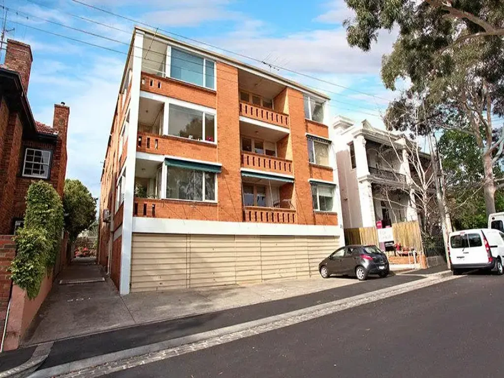 MODERN LIVING!