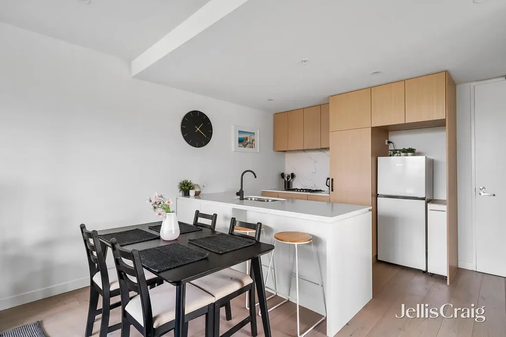 Ivanhoe 2 Bedroom LUXURY LIVING IN THIS EXCLUSIVE IVANHOE DEVELOPMENT