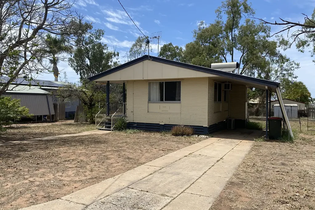 13 Burke Drive, Moranbah, QLD 4744