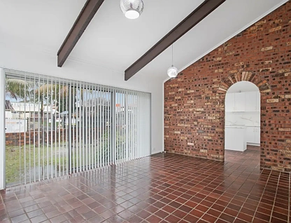 8 Wilson Street, Shellharbour, NSW 2529, 4 ਕਮਰੇ, 2 ਬਾਥਰੂਮ, House