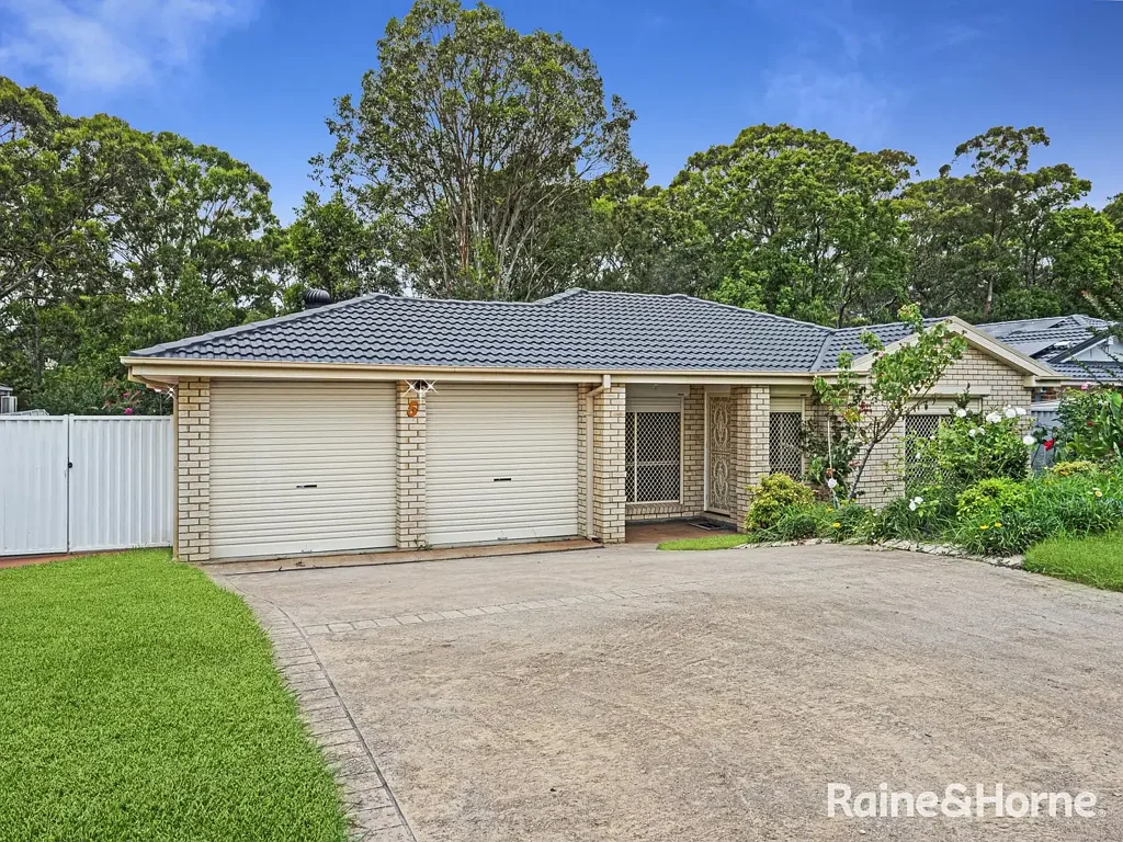 Ingleburn 4 Bedroom The Perfect Family Home with Pool, Space & Style in Ingleburn!