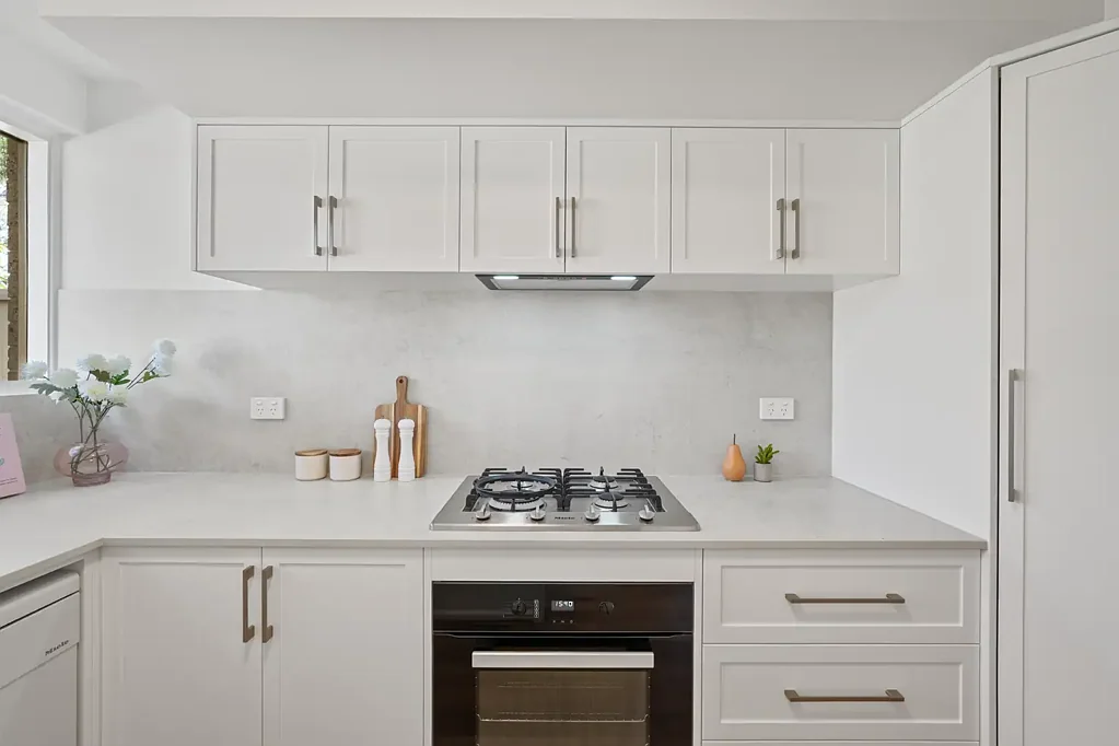 Morphettville 3房  FULLY Renovated Modern Classic solid brick home between beach and CBD