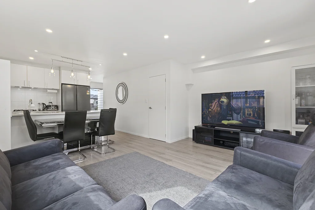 83 Thomas Road, Flat Bush, Manukau City, Auckland