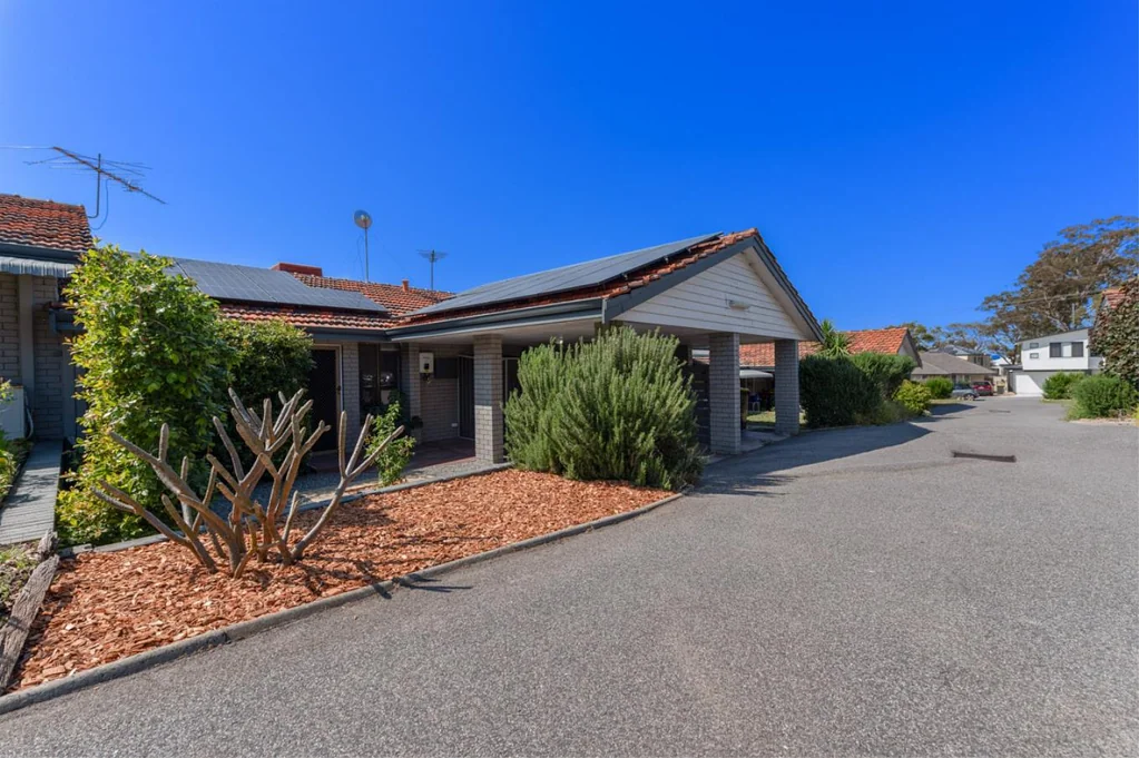 9/215 Royal Street, Yokine, WA 6060