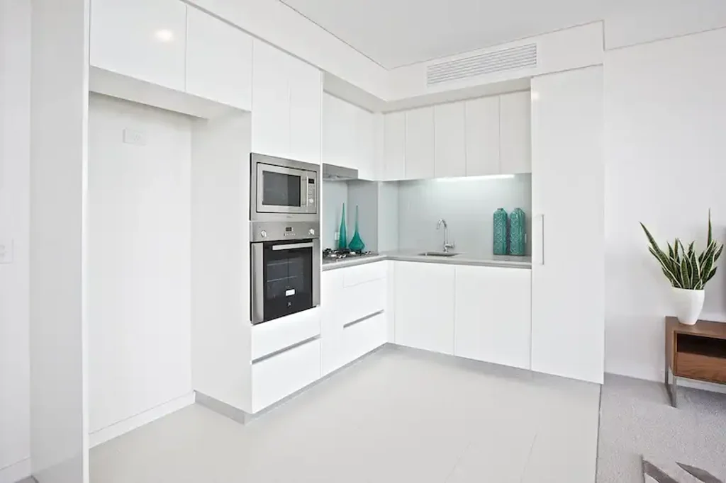 1 Bedroom, 1 Bathroom + 1 MONTH FREE INTERNET