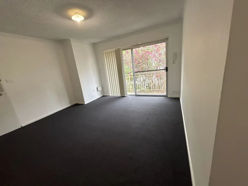 Neat and Tidy 2 bedroom unit