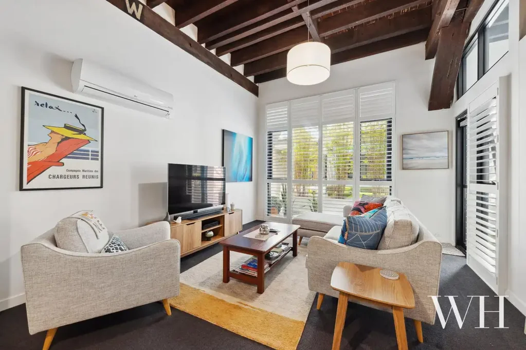 Charming Ground Floor Furnished Apartment in Fremantle’s Heart