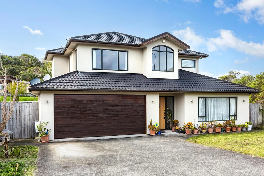 10 Fiordland Place, Aotea, Porirua, Wellington