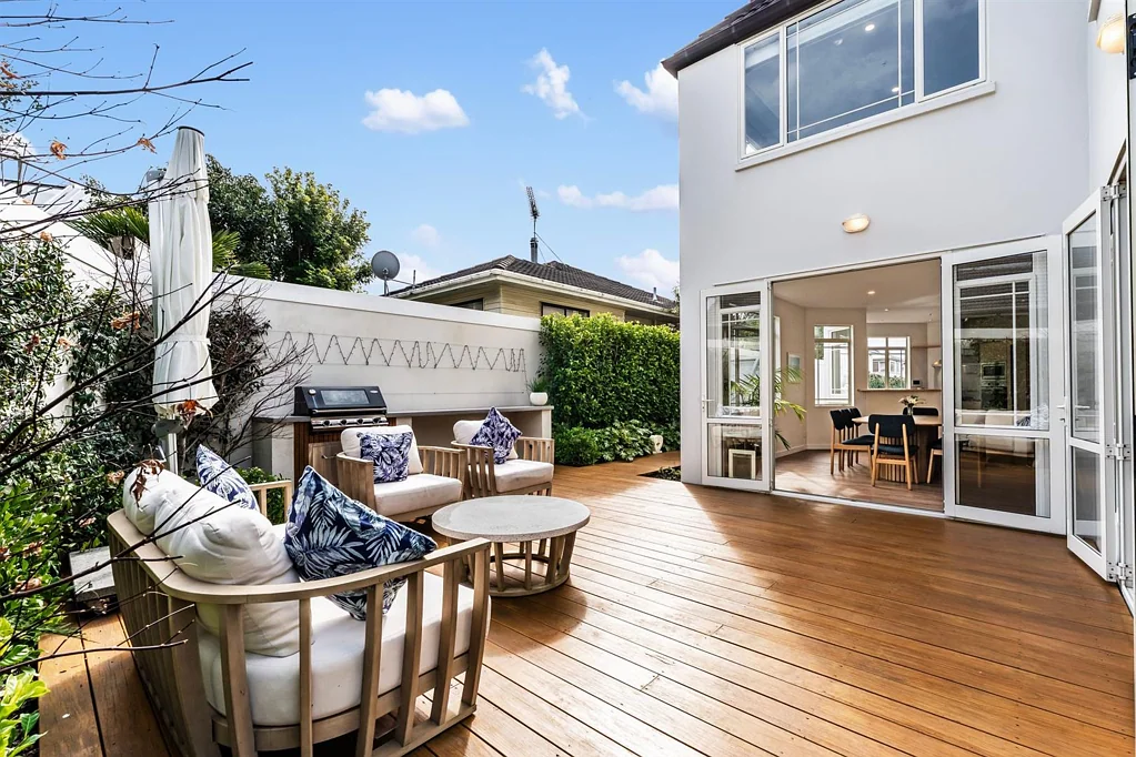 1/6 Campbell Road, Takapuna, North Shore City, Auckland
