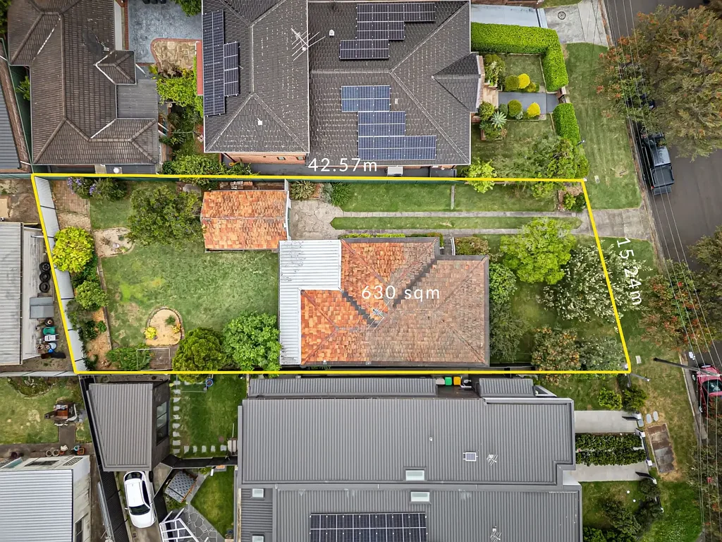 Canterbury 3બેડરૂમ First Time Offered in Over 60 Years - Endless Potential in a Prime Canterbury Location