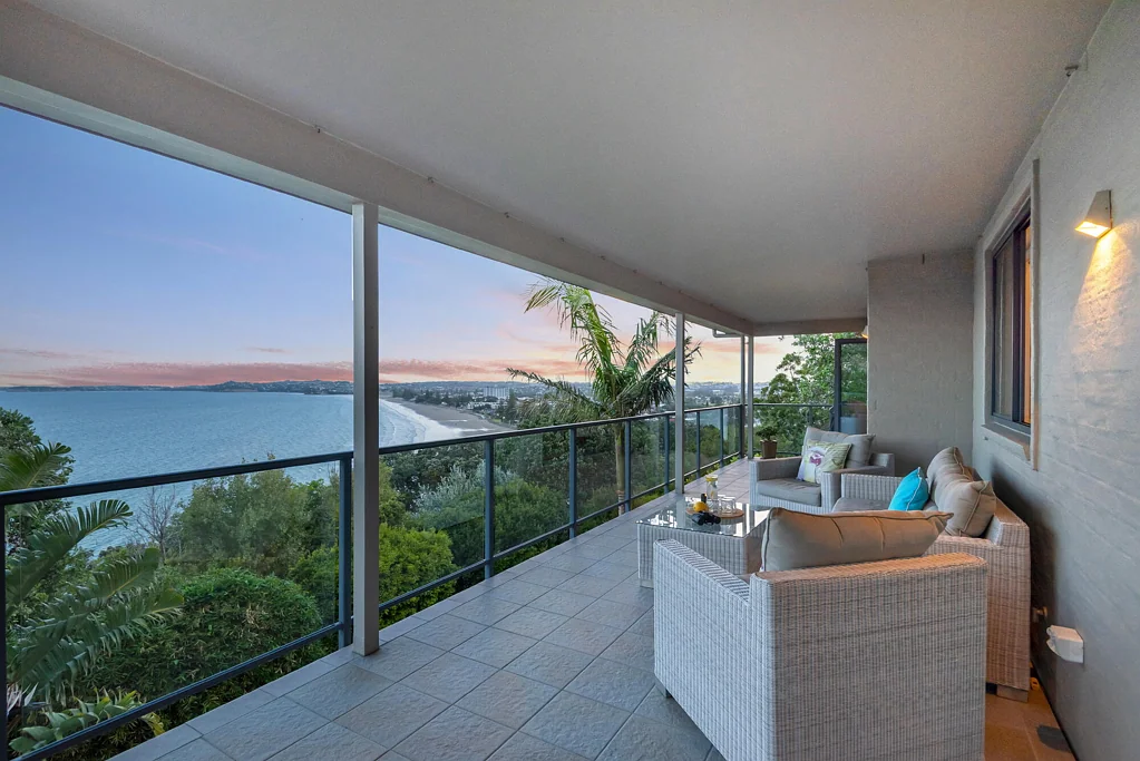 Orewa 7房  A Coastal Masterpiece with Panoramic Sea Views
