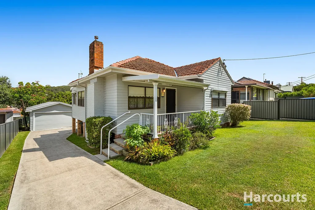 290 Pacific Highway, Belmont North, NSW 2280