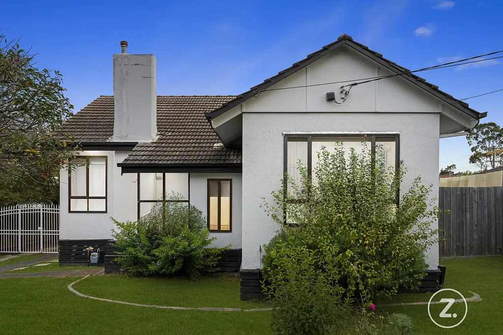 Dandenong 3कमरा Land, Location and Endless Potential!