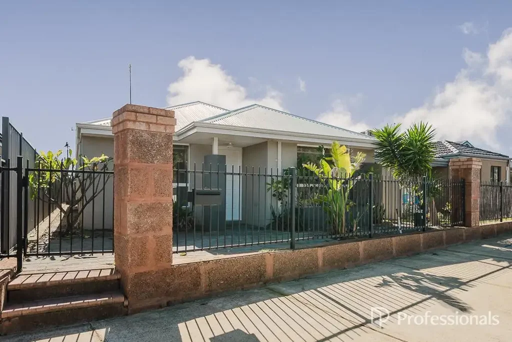 30 Newhaven Parade, Byford, WA 6122