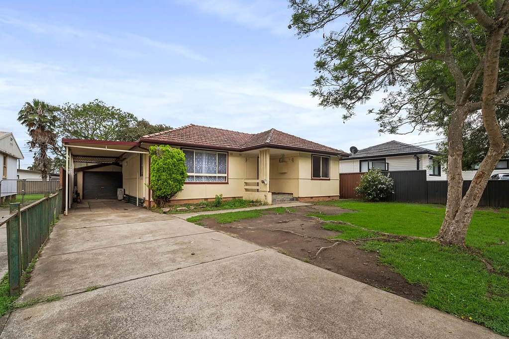 10 Gasmata Crescent, Whalan, NSW 2770