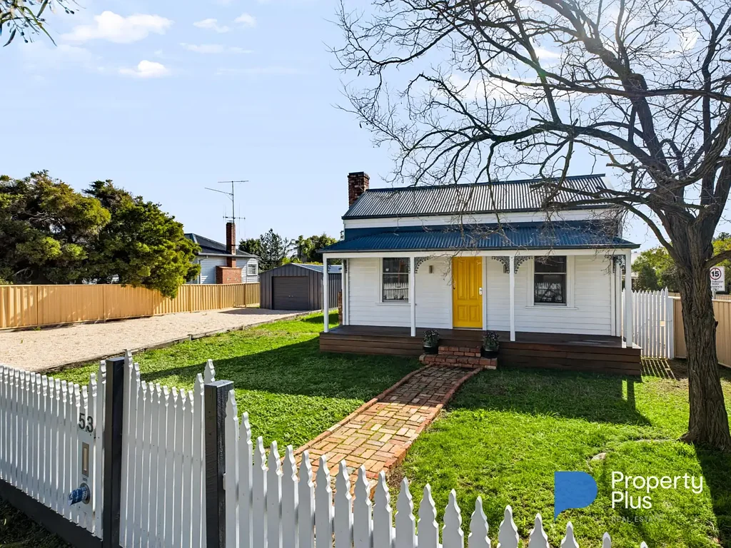"Beautifully Renovated Victorian Home in East Bendigo"