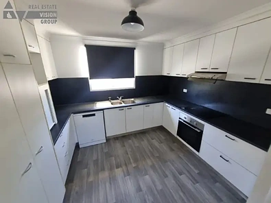 19 Fig St, Blackwater, QLD 4717, 3 Bedrooms, 1 Bathrooms, House
