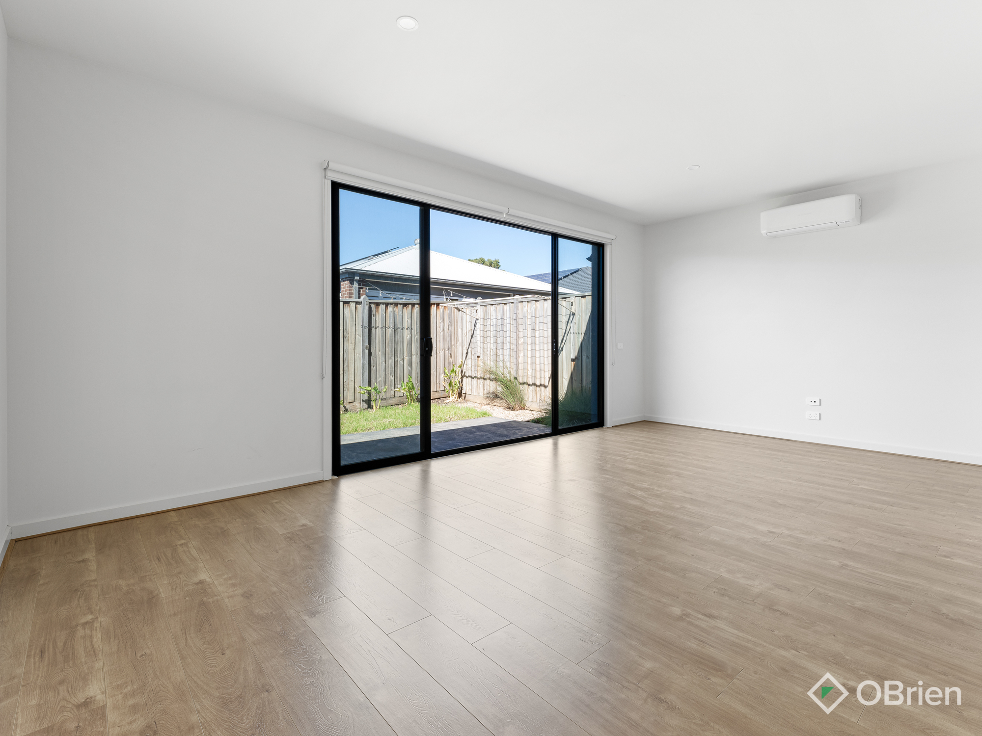 133 WILLOW GLEN BVD, CRANBOURNE VIC 3977, 0房, 0浴, Townhouse