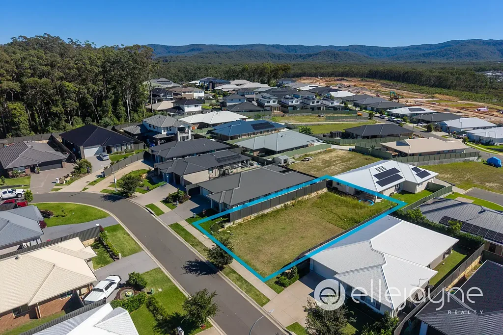 35 Piper Avenue, Cooranbong, NSW 2265