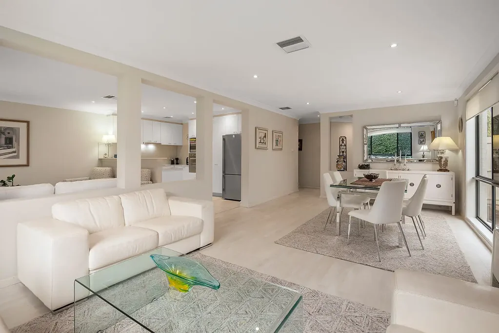 Belrose 4غرفة نوم Relaxed living with a sought-after address