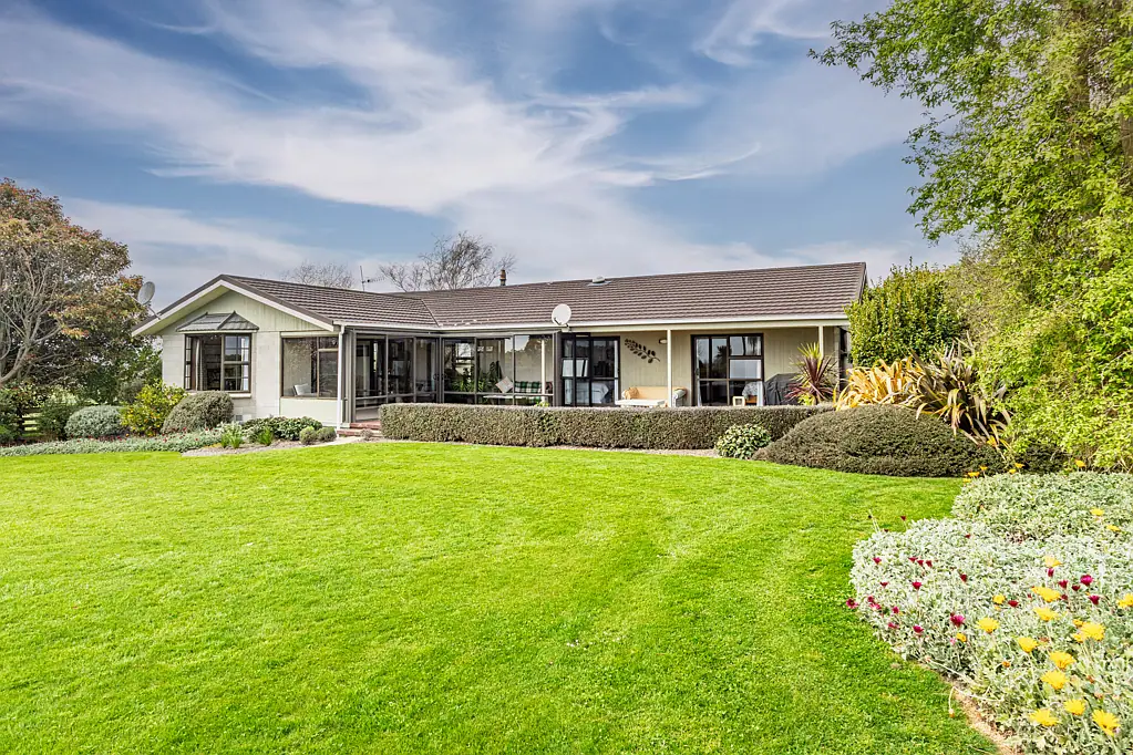 Hadlow Landsborough Bliss, You Can’t Miss! - 2 Hectares