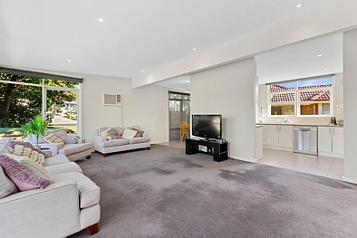 लिविंग रूम - 41 Johnson Drive, Ferntree Gully, VIC 3156