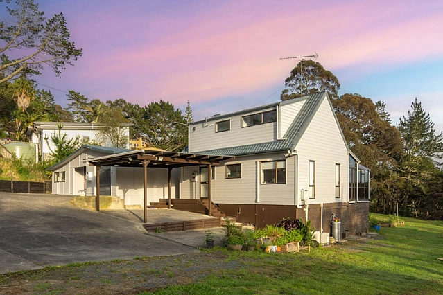 116 The Avenue, Albany, North Shore City